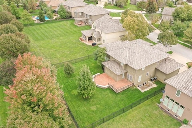 9618 Deer Run St, Lenexa, KS 66220 - photo 3