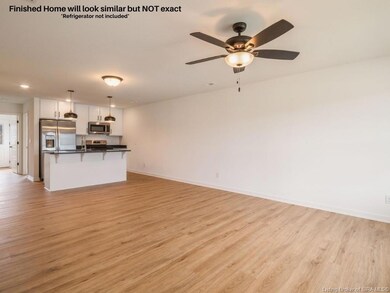 806 Wolf Run Park Blvd, Jeffersonville, IN 47130 - photo 3