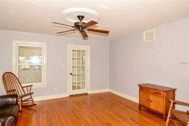 935 Jackson St N, Saint Petersburg, FL 33705 - photo 2