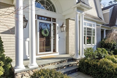 29 Cedar St, Cohasset, MA 02025 - photo 3