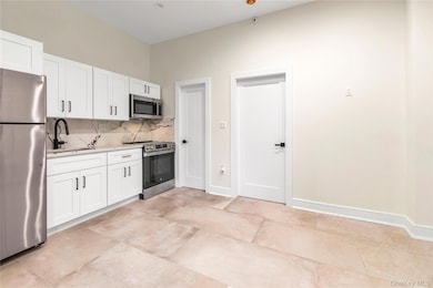 1527 149th St, Flushing, NY 11357 - photo 2