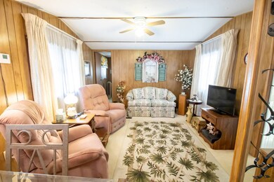 1009 Wisconsin St, Fort Meade, FL 33841 - photo 5