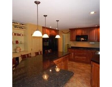 52 Jamie Ln, Raynham, MA 02767 - photo 3