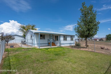 2050 W Curtis Ranch Rd, Paulden, AZ 86334 - photo 2