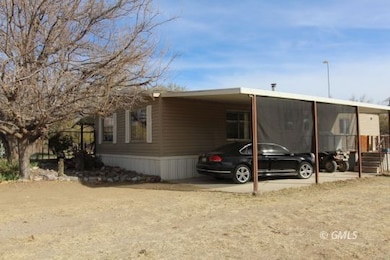 9213 E Creeks Ln, Winkelman, AZ 85192 - photo 4