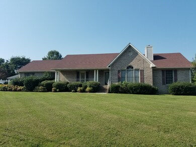 153 Greenbriar Cir, Manchester, TN 37355 - photo 2