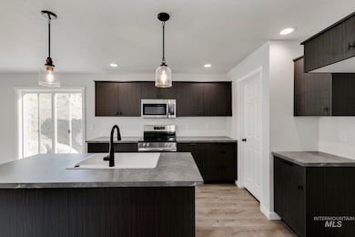 10765 Rutland St, Caldwell, ID 83605 - photo 2