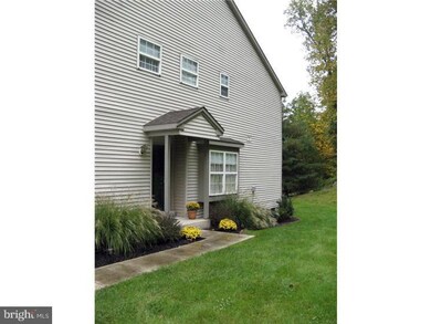 541 Jason Dr, Southampton, PA 18966 - photo 2