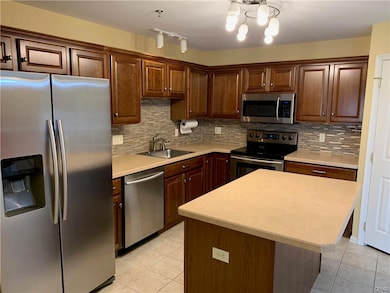 7180 Pioneer Dr, Macungie, PA 18062 - photo 2