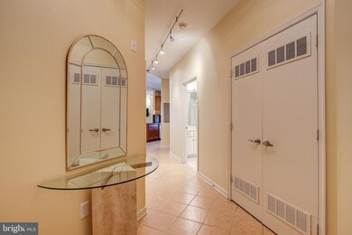 8045 Newell St unit 101, Silver Spring, MD 20910 - photo 4