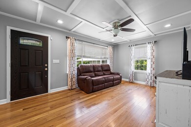 305 Charlotte Dr, Shelbyville, TN 37160 - photo 6