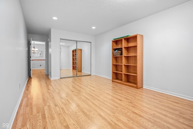 7609 Farm View Cir E, Indianapolis, IN 46256 - photo 6