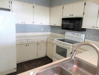 6810 Stonesthrow Cir N unit 13203, Saint Petersburg, FL 33710 - photo 4