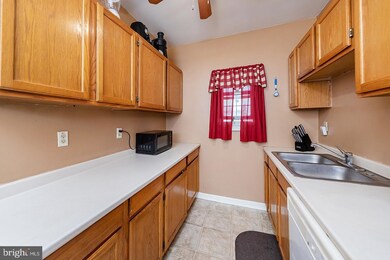 21 E New St, Paulsboro, NJ 08066 - photo 7