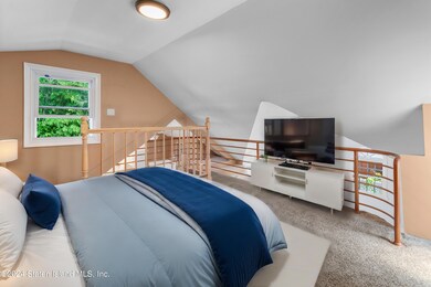 Freeborn bed 2