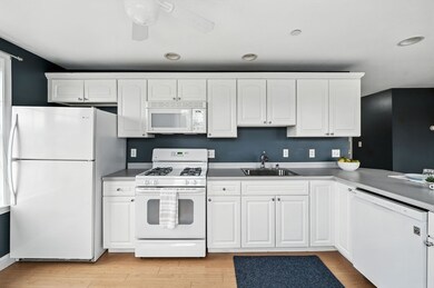 103 Elliott St unit 9, Beverly, MA 01915 - photo 7