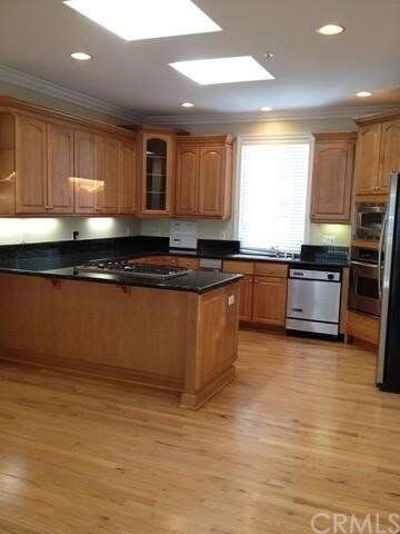 520 Esplanade unit C, Redondo Beach, CA 90277 - photo 2