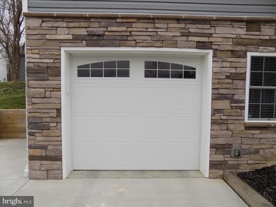 604 Gum Spring Rd, Brunswick, MD 21716 - photo 4