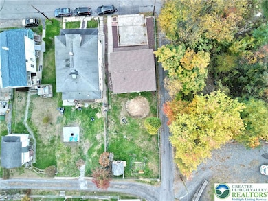 9 Mack St, Wilkes Barre, PA 18705 - photo 3