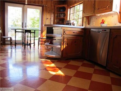 Kitchen. Kitchen breakfast nook