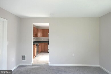 333 Walgrove Rd, Reisterstown, MD 21136 - photo 5