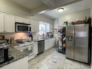 5826 Goodwin Ave, Dallas, TX 75206 - photo 5