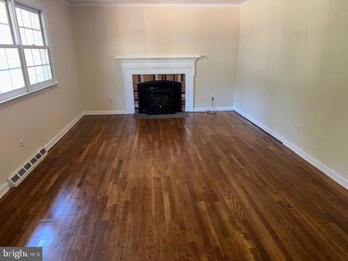 2722 E Riding Dr, Wilmington, DE 19808 - photo 5