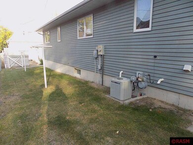 610 610 N 10th St, New Ulm, MN 56073 - photo 6