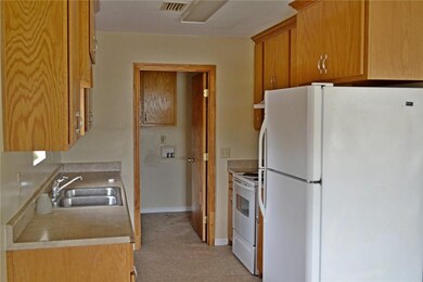 2011 M St, Brunswick, GA 31520 - photo 2