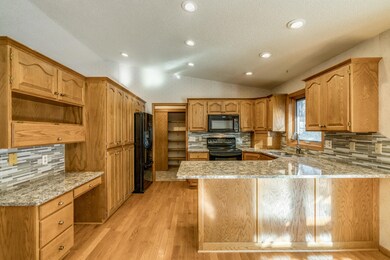 617WWachterAve_0002