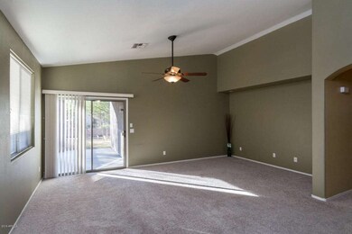 6910 S 37th Dr - MLS-8