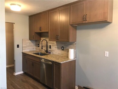 10760 Ravenna Rd unit 201, Twinsburg, OH 44087 - photo 3