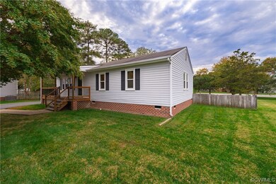 View of front of home featuring a front yard