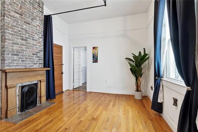 Lounge/ Bedroom