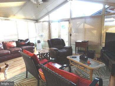 440 Wayne Ave, Chambersburg, PA 17201 - photo 4