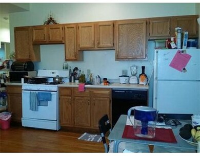 324 Chestnut Hill Ave unit 4, Brighton, MA 02135 - photo 4