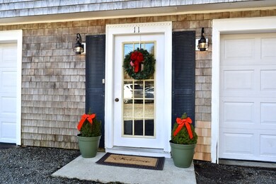 11 Blackhall Ct, Marion, MA 02738 - photo 3