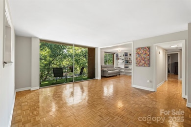 Queens Tower Condominium unit 402, Charlotte, NC 28207 - photo 6