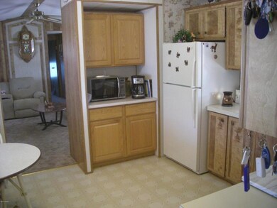 5-Kitchen-2