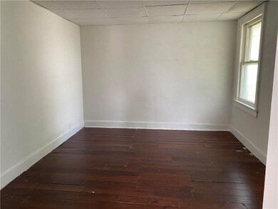 1810 Main St, Elwood, IN 46036 - photo 5