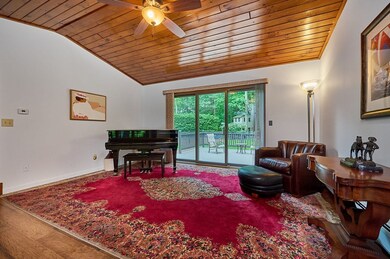 1 Ashley Cir, Easthampton, MA 01027 - photo 5