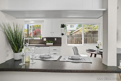 2002 Missouri St unit 6, San Diego, CA 92109 - photo 5