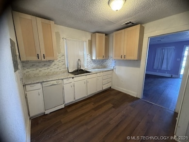 1924 E 26th Place N, Tulsa, OK 74110 - photo 3