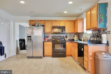 1852 Wood Duck Dr E, Chambersburg, PA 17202 - photo 7