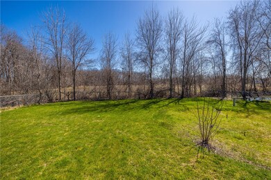 BEAUTIFUL & PRIVATE BACKYARD!