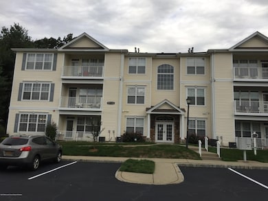 541 ST ANDREW PL BLD#14 2ND FLOOR