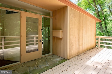 7416 Rebecca Dr, Alexandria, VA 22307 - photo 7