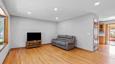 9414 Trenton Ln N, Maple Grove, MN 55369 - photo 4