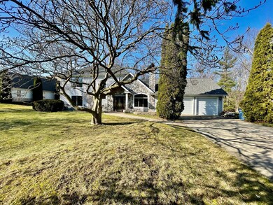 3607 Shallow Brook Dr, Bloomfield Hills, MI 48302 - photo 3