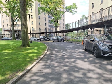 Fordham Hill Oval unit 2G, Bronx, NY 10468 - photo 3